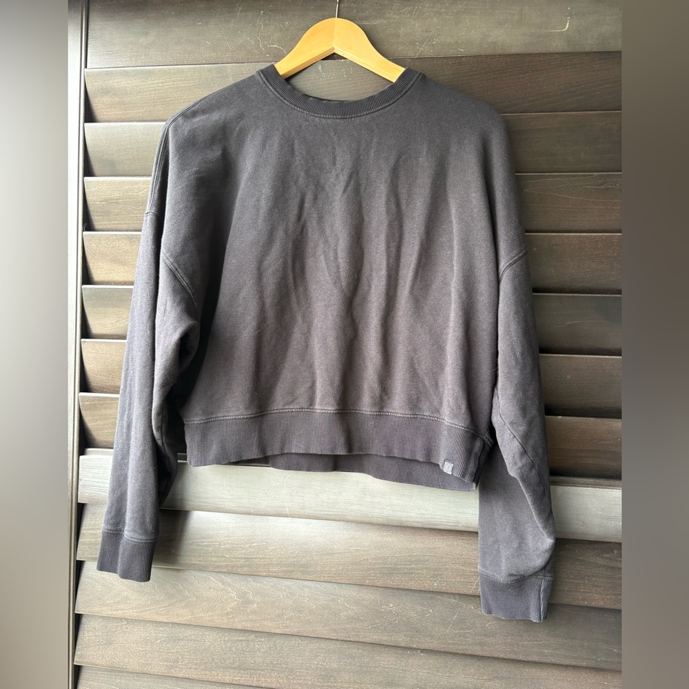 tasc Black Pullover cropped sweatshirt Size Small